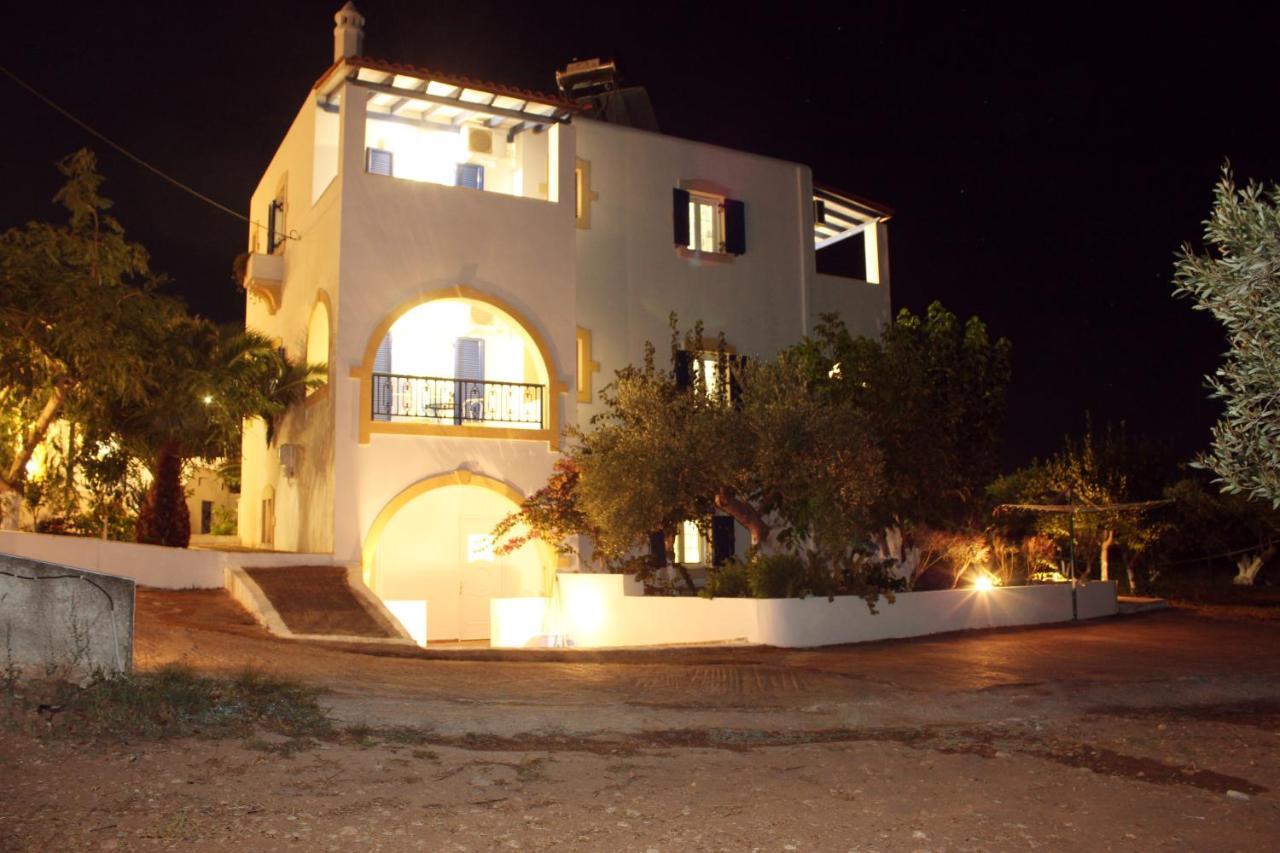 Theofilos Appartements Livadi  エクステリア 写真