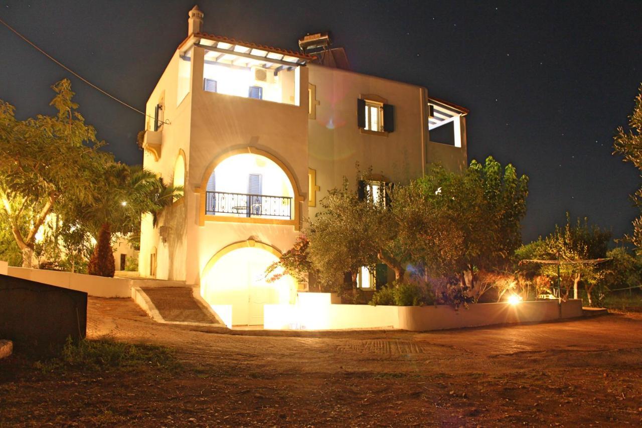 Theofilos Appartements Livadi  エクステリア 写真