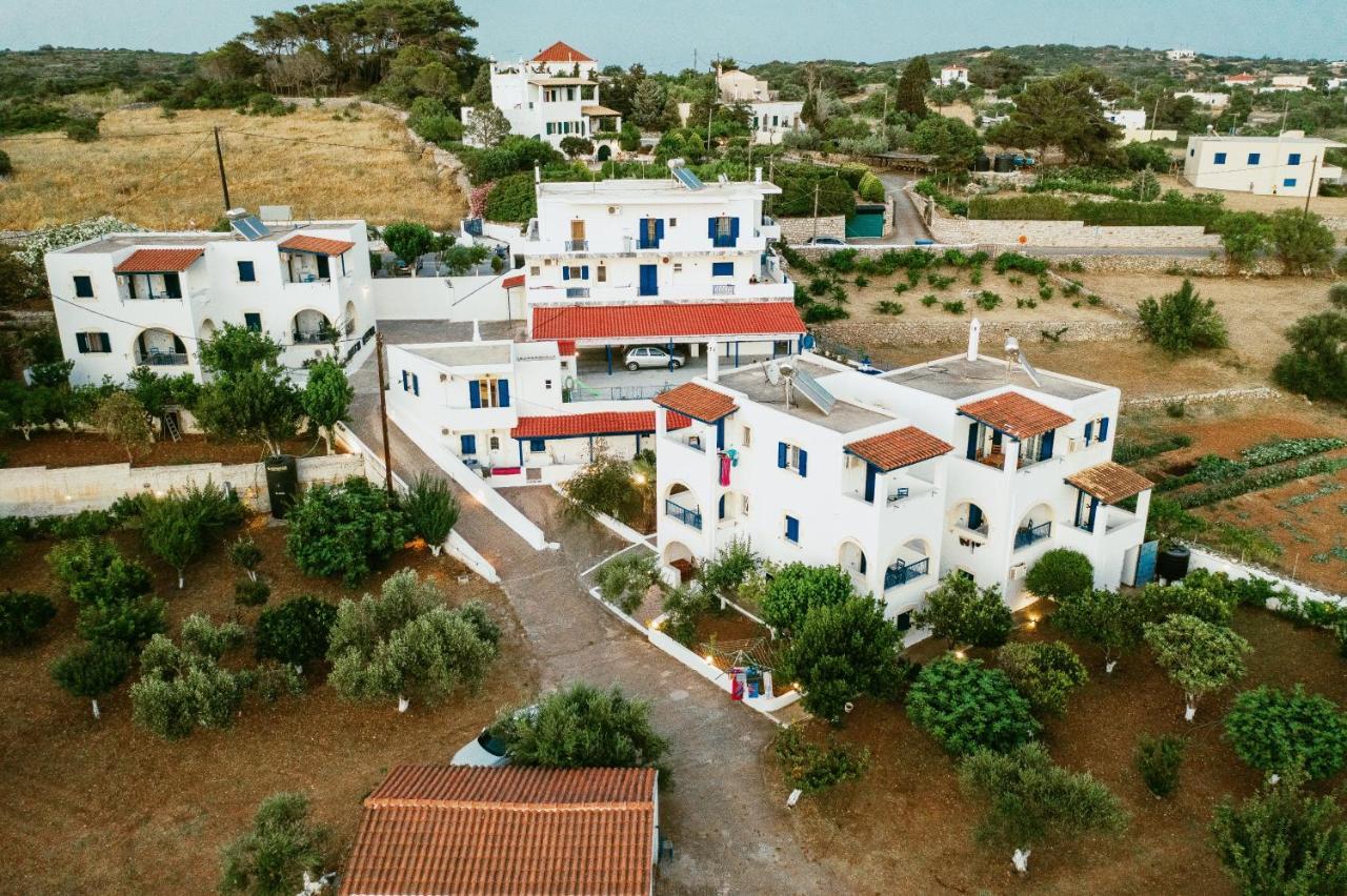Theofilos Appartements Livadi  エクステリア 写真