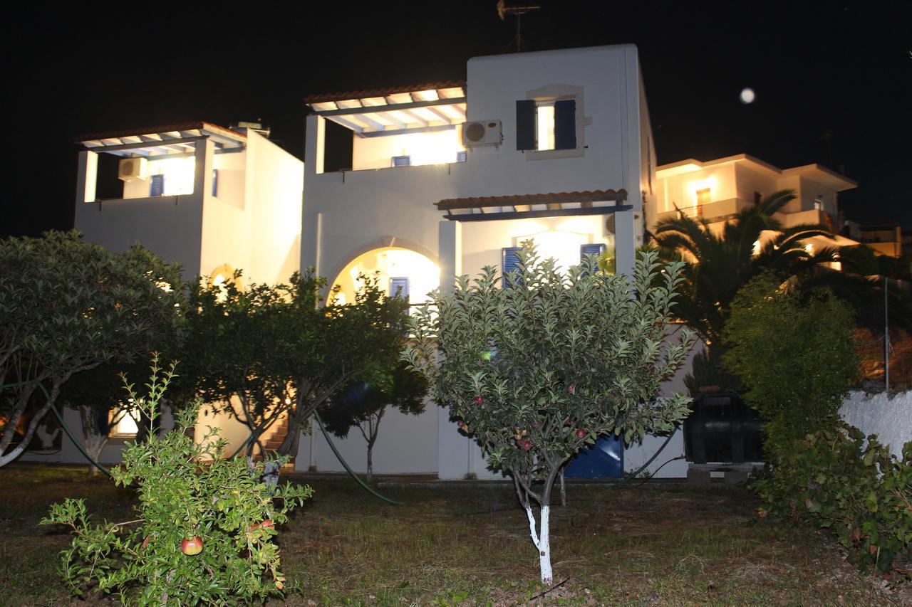 Theofilos Appartements Livadi  エクステリア 写真